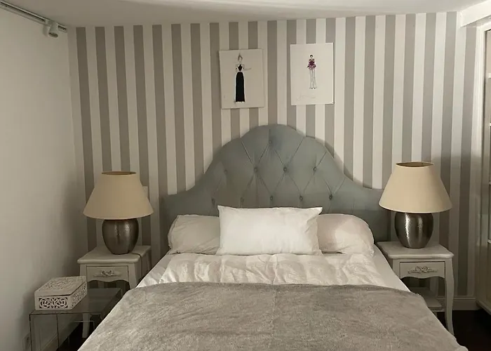 Apartment Luxus Wohnen Am Rhein Nah Der Messe Düsseldorf