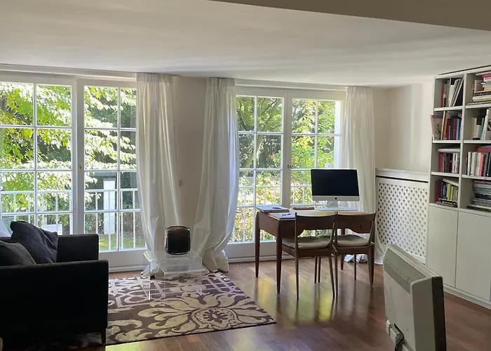 Luxus Wohnen Am Rhein Nah Der Messe Apartment Düsseldorf